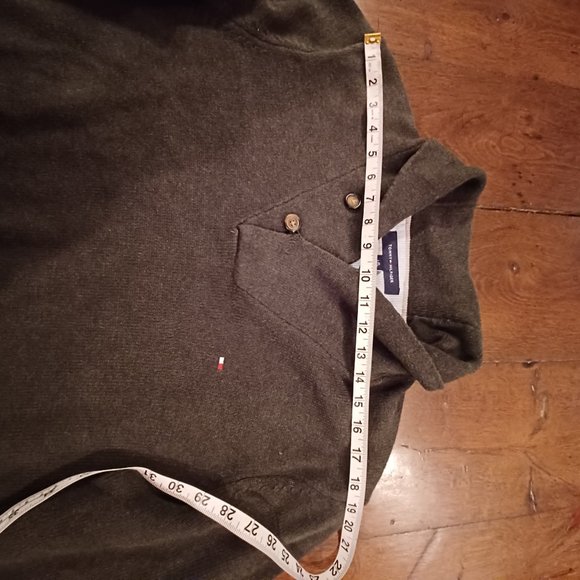 Tommy Hilfiger shawl-collar green sweater.  Tagged Large. - Picture 4 of 6